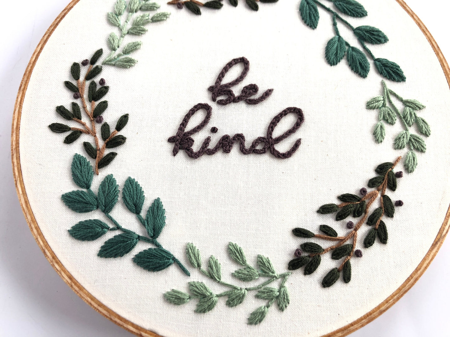 Leafy Wreath Embroidery Pattern. Beginner Embroidery pattern. PDF embroidery pattern. 7" embroidery hoop. DIY Nursery Decor. Botanical art