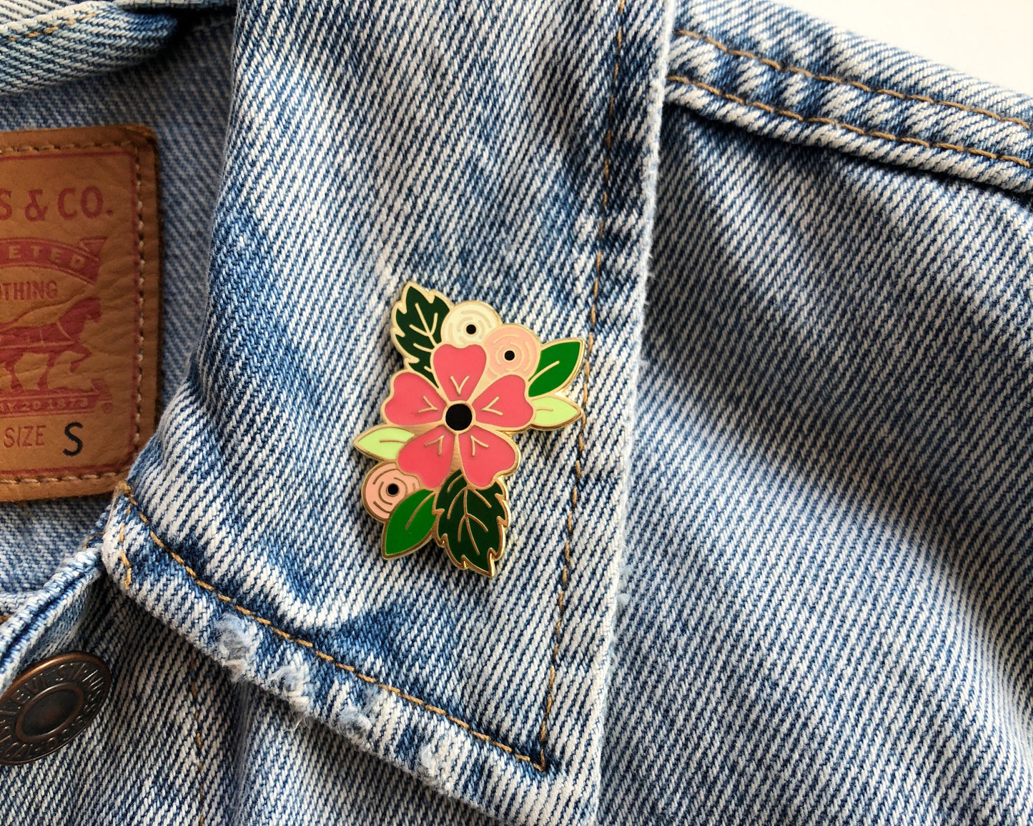Floral enamel pin, Enamel pin, lapel pin, flower pin, floral clothing accessory