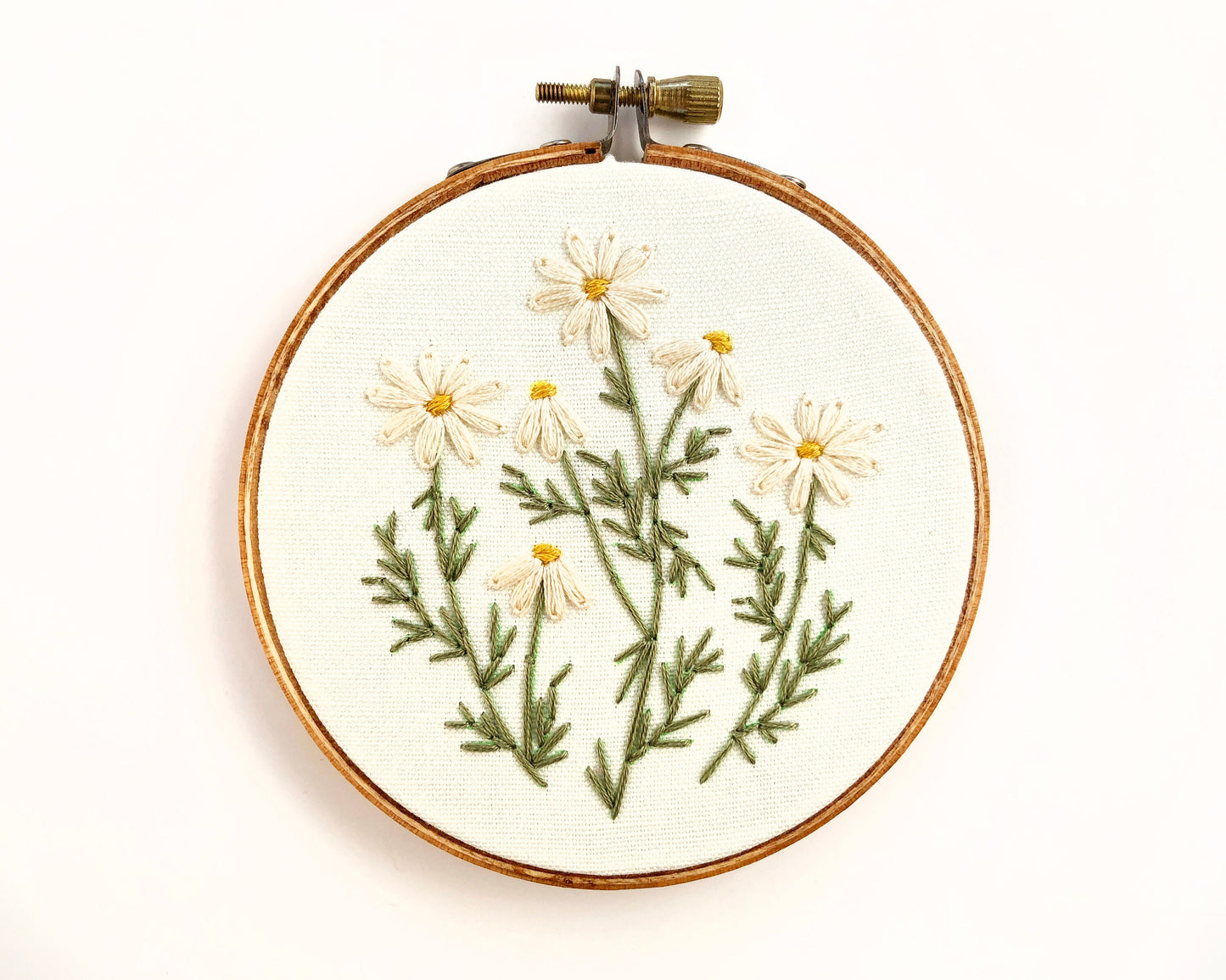 Chamomile Daisies Mini Wildflower Kit, Hand Embroidery Kit, Botanical Embroidery, Beginner embroidery pattern, Wildflower Embroidery