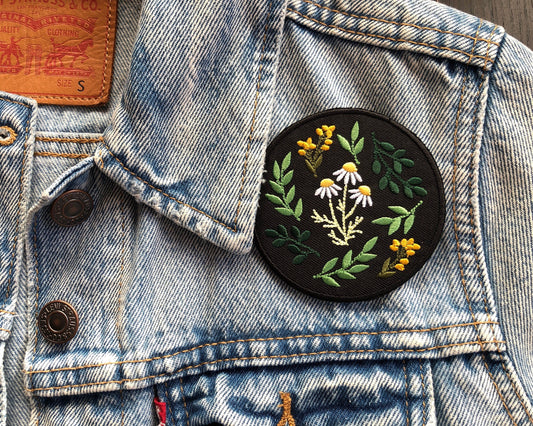 Iron-on flower patch, 3” Embroidered patch, Circle patch, Floral patch, wildflower embroidered patch, wildflower patch