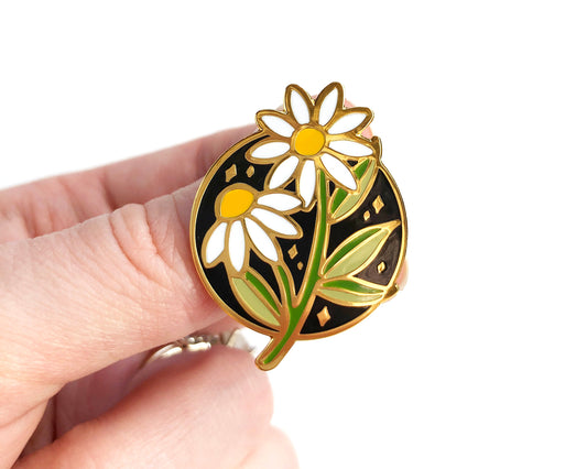 Celestial daisy enamel pin, Enamel pin, lapel pin, flower pin, plant clothing accessory, wildflower pin, chamomile pin